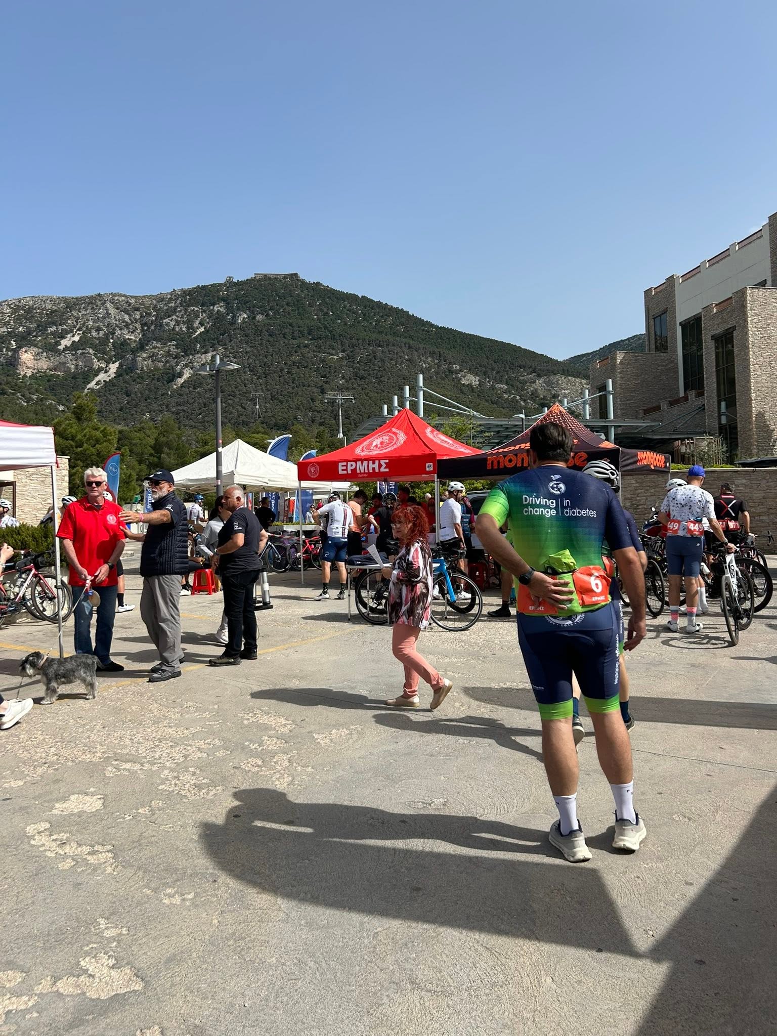 Στην αφετηρία του ΔΕΗ Tour of Hellas στην Πάρνηθα